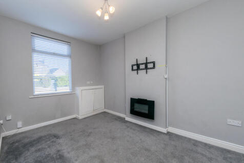 Wood Lane, LEEDS, LS26 0PL photo 4