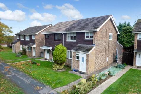 Newport Pagnell, MK16 - property photo