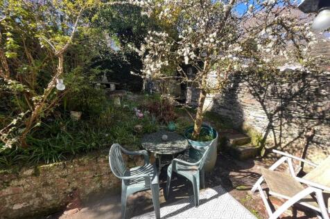 Rear Garden (1).JPEG