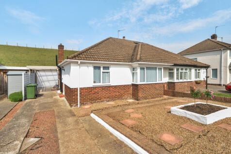Shepperton, TW17 - property photo