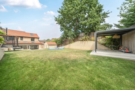 1327255-3-687e487...