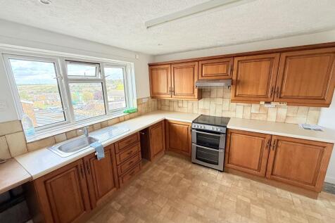 Oakum Court, Shiprights Avenue, Chatham photo 3