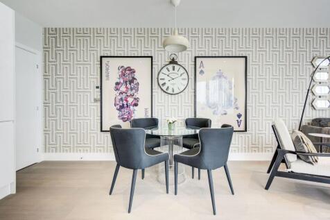 London, W3 - property photo