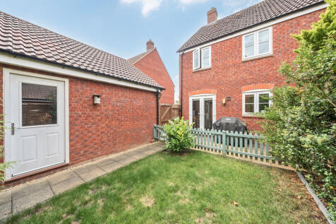 1332179-3-688c9db...