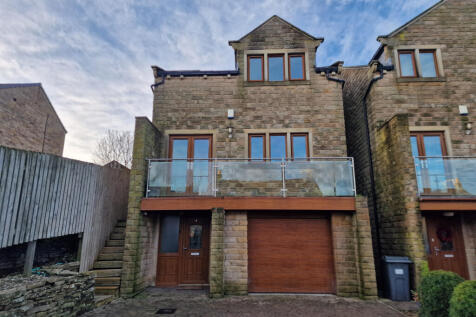 4 Bedroom Detached for Rent