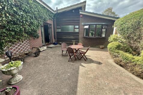 Bramleys Estate Agents - Huddersfield Road - Liver