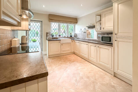 Kiln Road, Benfleet, Essex, SS7 photo 4