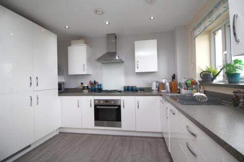 kitchen 2 .JPG