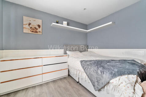 e33467f4-982a-4b6...