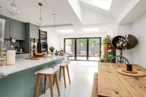 Kitchen/Dining/Fam