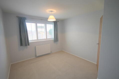 6 Plover Road, Milborne Port, Somerset DT9 5DA photo 5