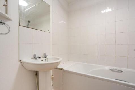 bathroom (2).jpg