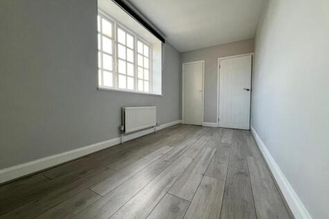 Bedroom 2.jpeg