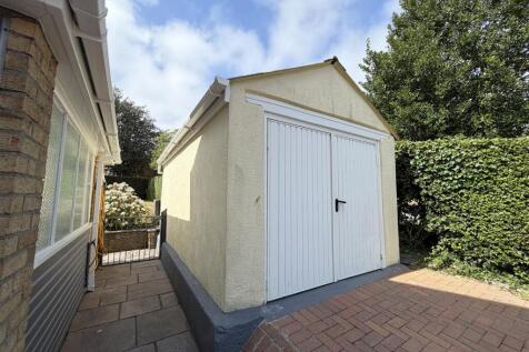 DETACHED GARAGE