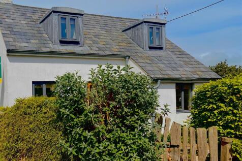 Chestnut cottage front picture.jpg