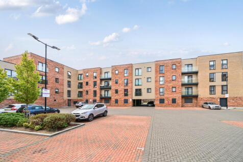 Bury St Edmunds, IP32 - property photo