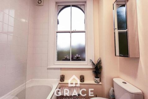 bathroom edit 1.jpg