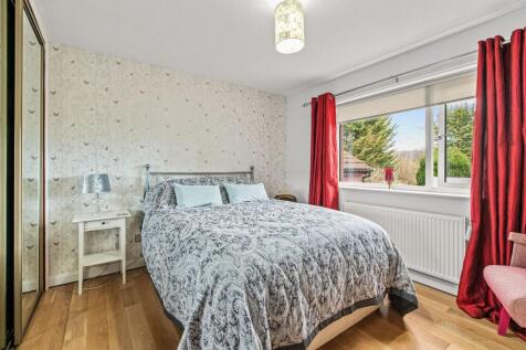 4 bed, 2 bath Detached Bungalow in Cardiff - Photo 18