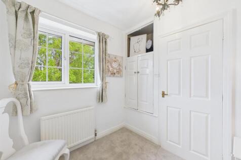 Bedroom: