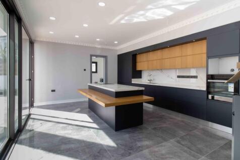 3-bedroom contemporary designed LUXURY villa + private swimming pool + underfloor heating infrastructure + cinema room Image 9999 5