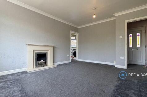 Castleway, Manchester, M27 photo 3