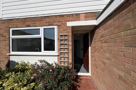 Slingates Road, Stratford-upon-avon, Warwickshire photo 4