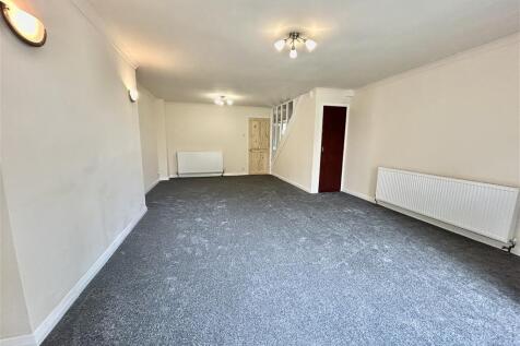 Waltham Close, West Bridgford, NOTTINGHAM photo 4