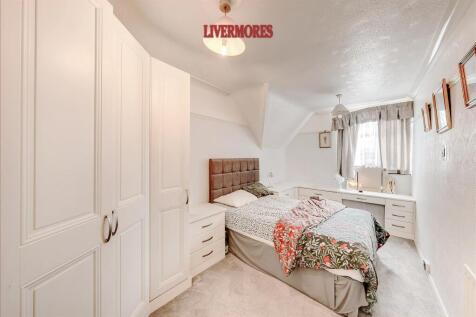 Master Bedroom.jpg