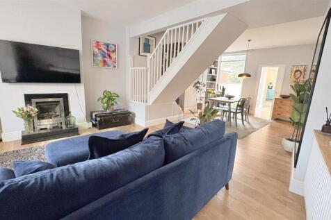 Open Plan Living/Dining