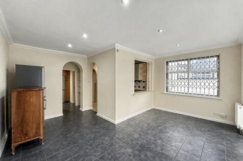 Donnington Road, Harrow, HA3 photo 4