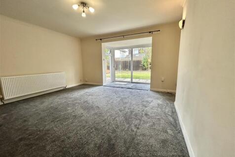 Waltham Close, West Bridgford, NOTTINGHAM photo 3