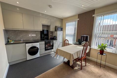Kitchen overview 41 St Leonards.jpeg