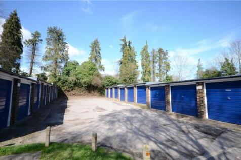 Garage In Block