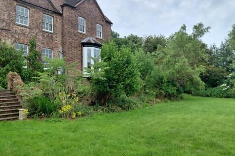 Large 5 Bedroom Old Rectory