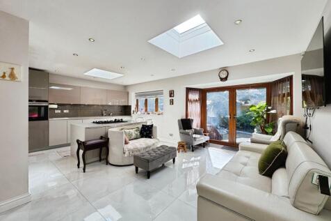 Kitchen/lounge