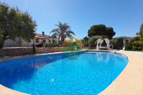 4 Bedroom Country house For Sale-TOT23-1