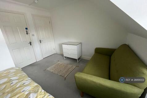 Double Bedroom With Sofa