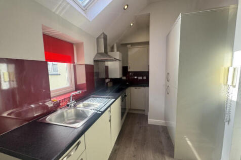 Albany Road Cardiff photo 4