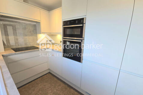 Jade, Delhi Close, Poole, Bournemouth Christchurch Poole photo 3