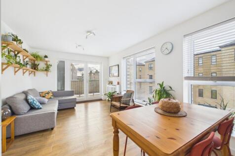 Kitchen Living area