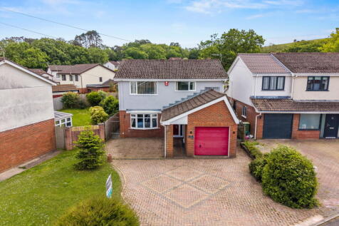 Click to visit Rightmove listing