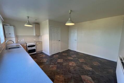 Ascot Drive, Bradford, West Yorkshire, BD7 photo 4