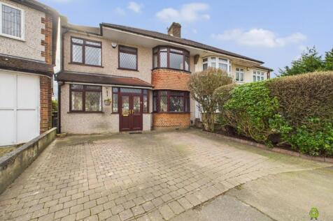 Presented by Clinton at EweMove Bexleyheath and Da