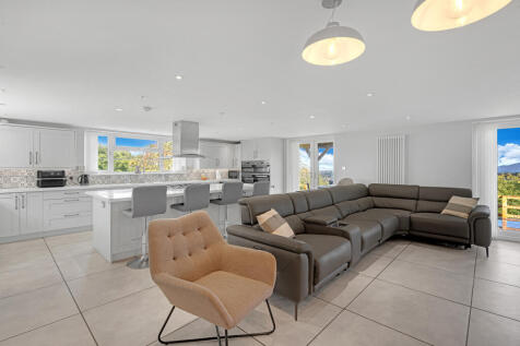 Kitchen/Family Room