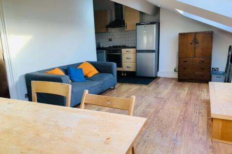 Huskisson Street, L8 photo 3