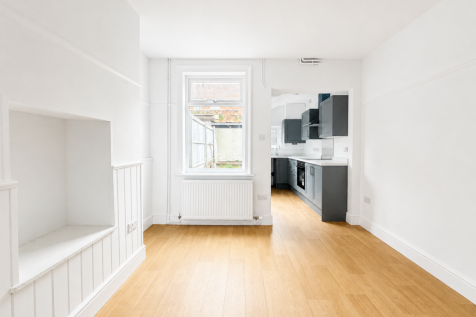 29 Florence Street, Lincoln photo 3