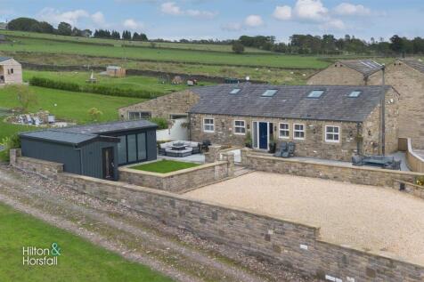 Brook View Barn