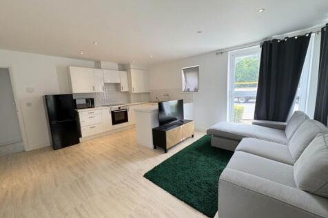 Borehamwood, WD6 - property photo