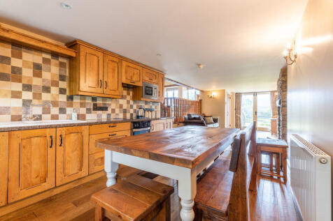 The Annexe - Livi...