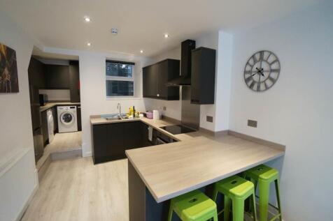 3FronHeulog_Kitchen_2.JPG